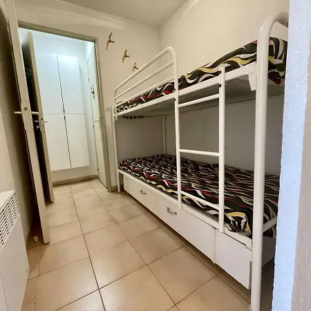 Climatise 2 Pieces Cabine, 4 Couchages, Proche Et Centre, - Fr-1-226b-171 Apartment